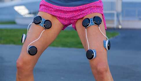 Thigh muscle strengthening with a muscle stimulator